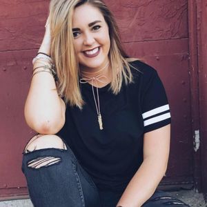 Meet your Posher, Andrea